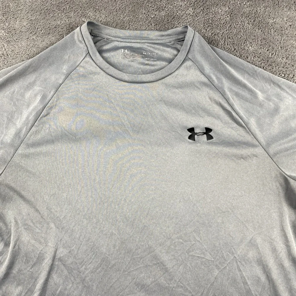 Under‎ Armour Loose Heatgear Shirt Mens Small Gray Raglan Short Sleeve